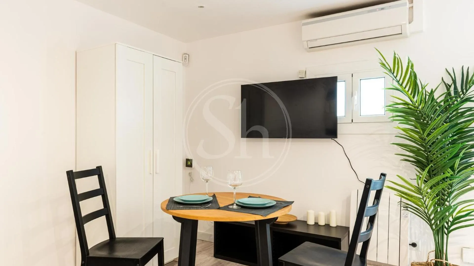 Estudio En Eixample Barcelona Spain