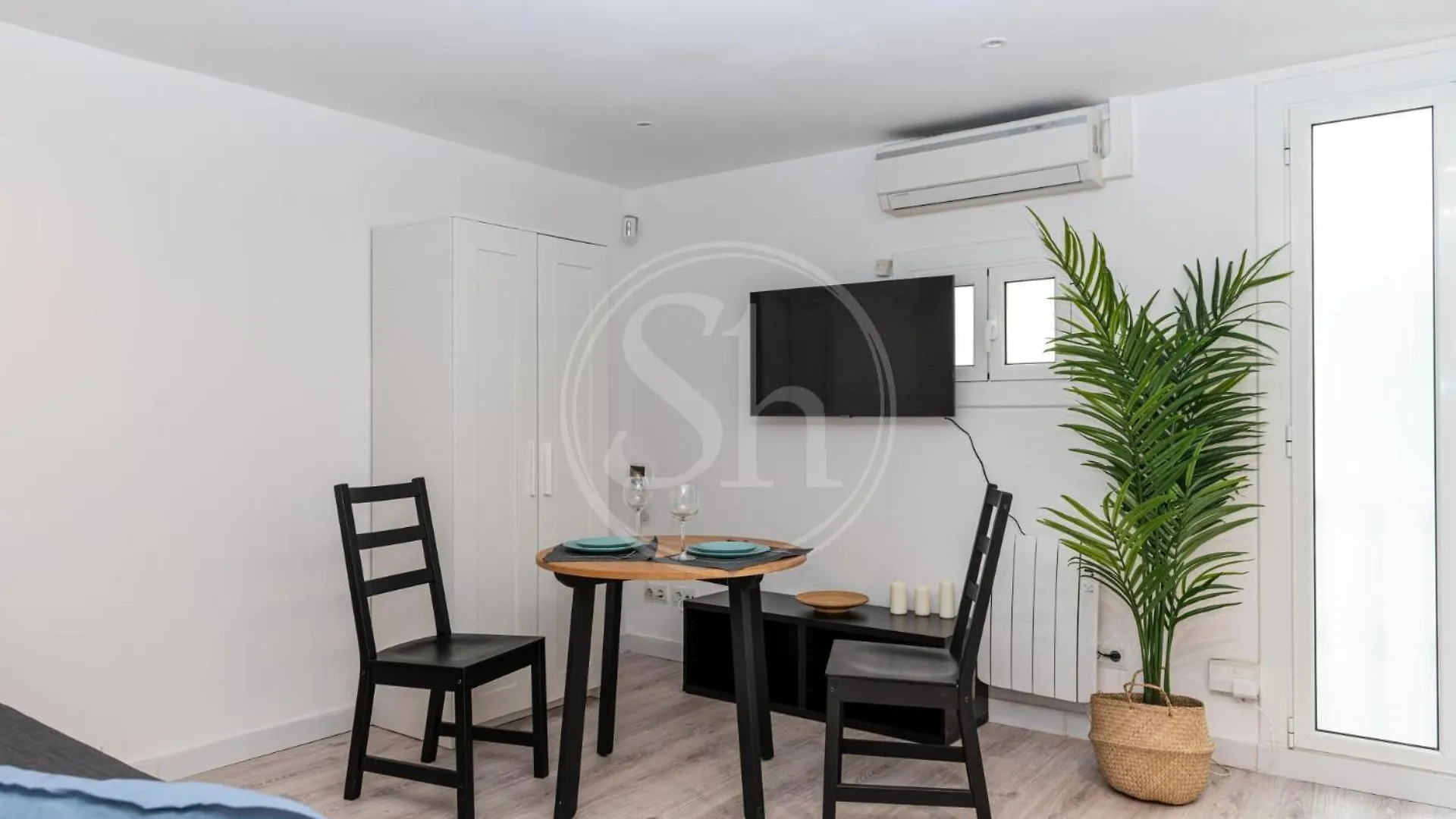 Estudio En Eixample Barcelona 0*,  Spain