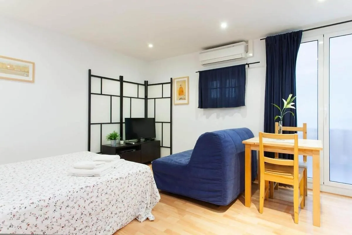 Estudio En Eixample Barcelona